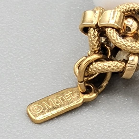 Monet White Beaded Necklace Gold Tone Spacer Hook Clasp 16 in Vintage 1990s - Picture 7 of 8